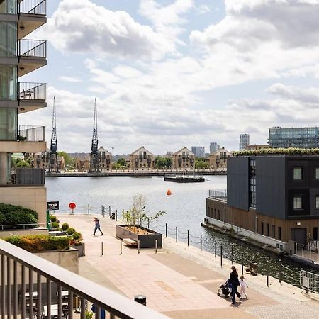 Convenient - Excel London - O2- 3 Bedroom Apartment Exterior photo