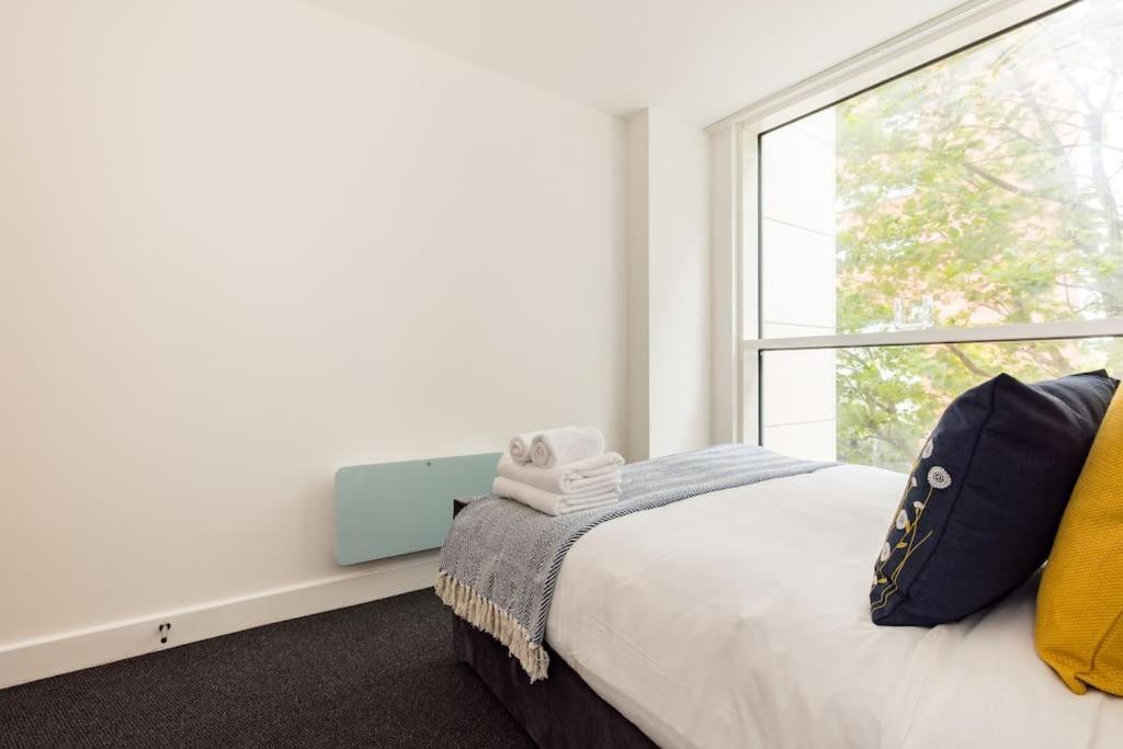 Convenient - Excel London - O2- 3 Bedroom Apartment Exterior photo